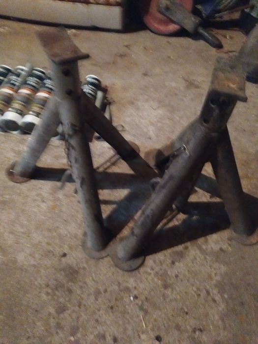 Kobyłki pod samochód