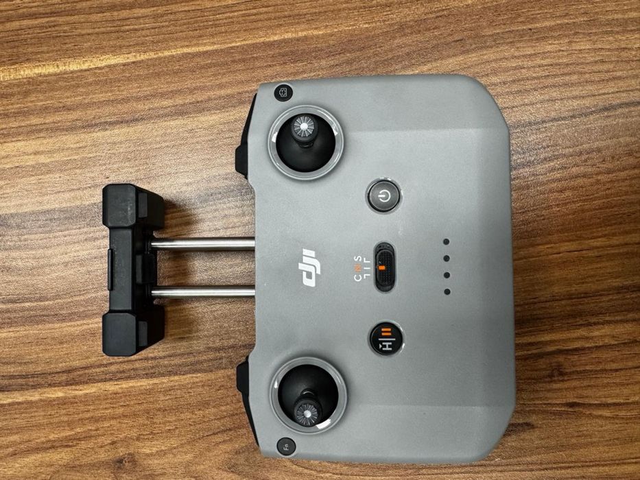Пульт от дрона DJI