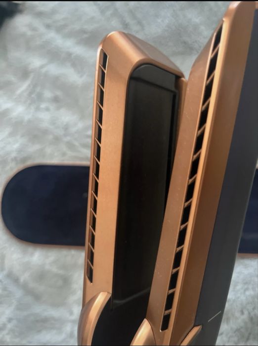 Dyson Airstrait secador