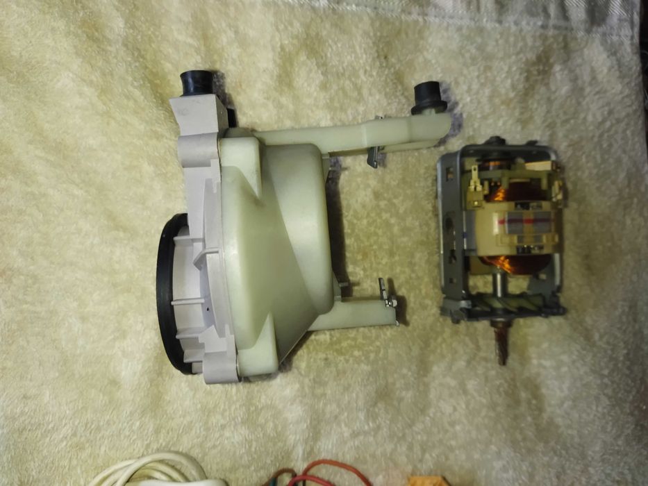 Мясорубка Moulinex A14(запачасти).