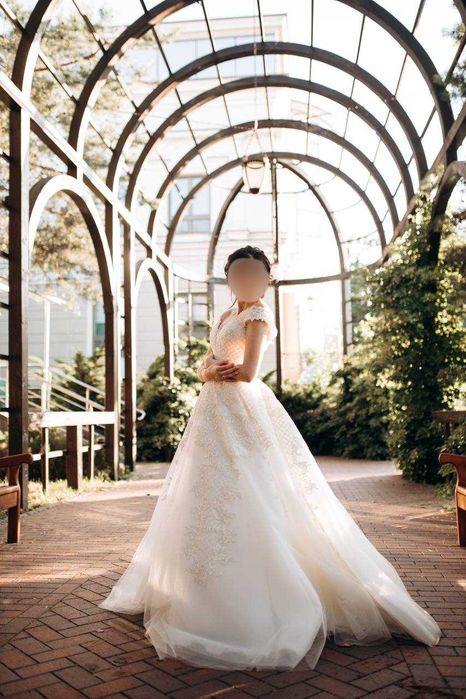 Весільна сукня 2021 року