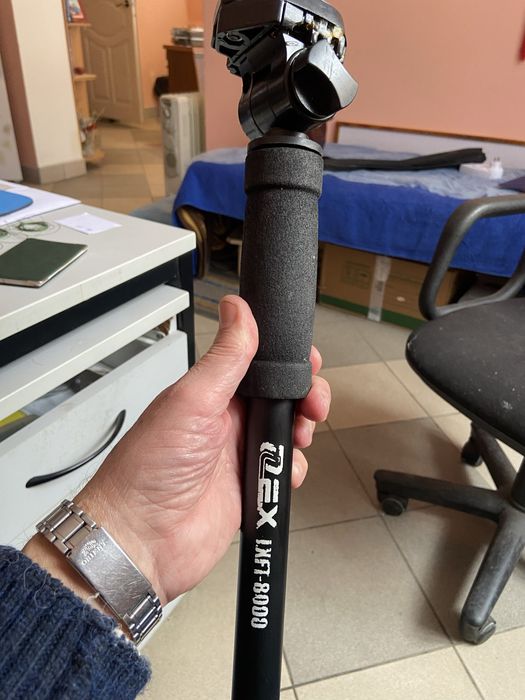 Освітлення і різні аксесуари для відео камери