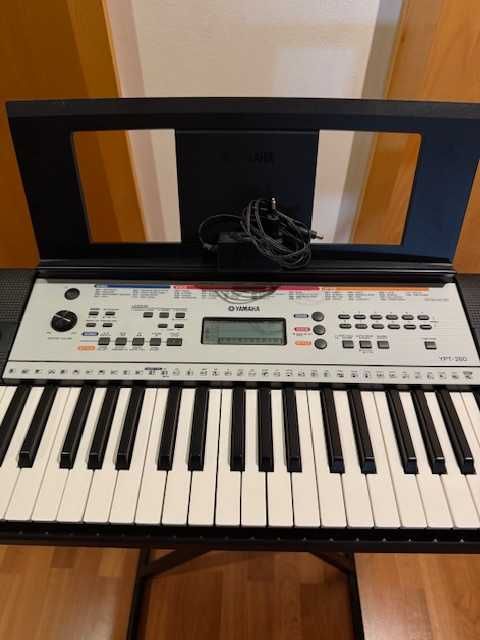 Orgão Yamaha YPT 260