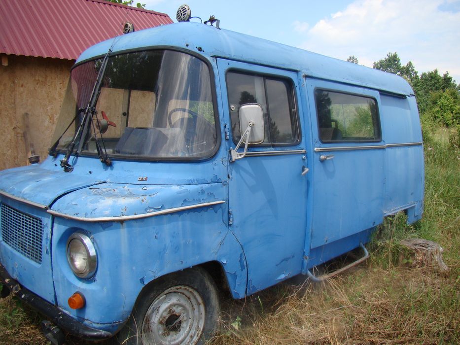Ретро фургон, мікробус, мікроавтобус під реставрацію або ремонт