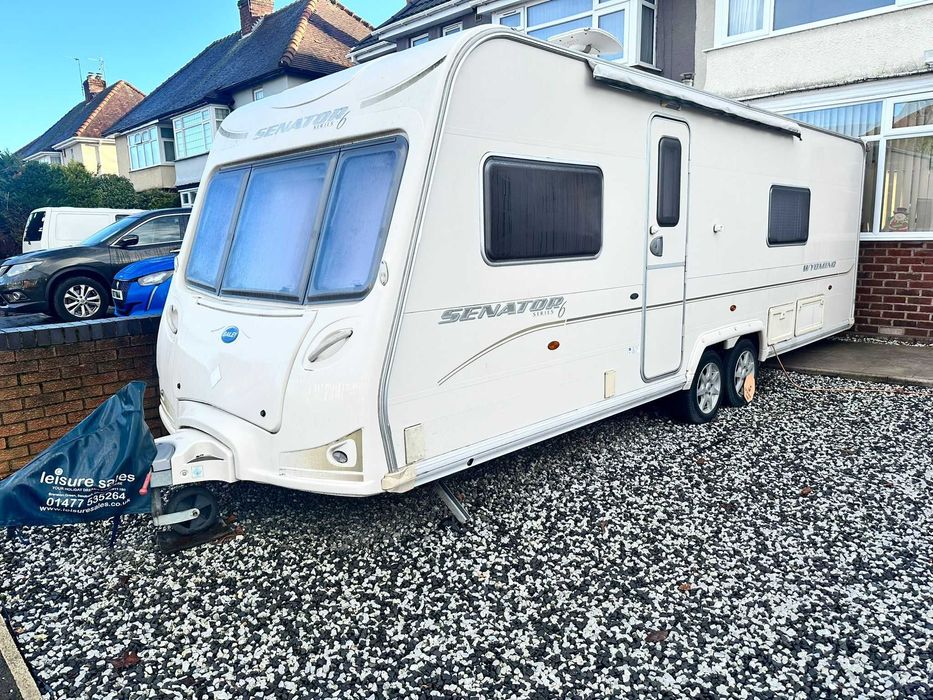 CARAVANA INGLESA SENATOR