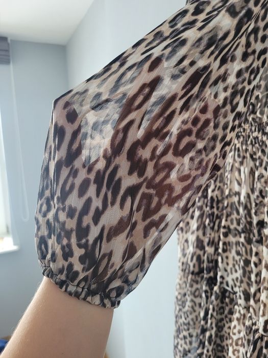 Sukienka Reserved 40