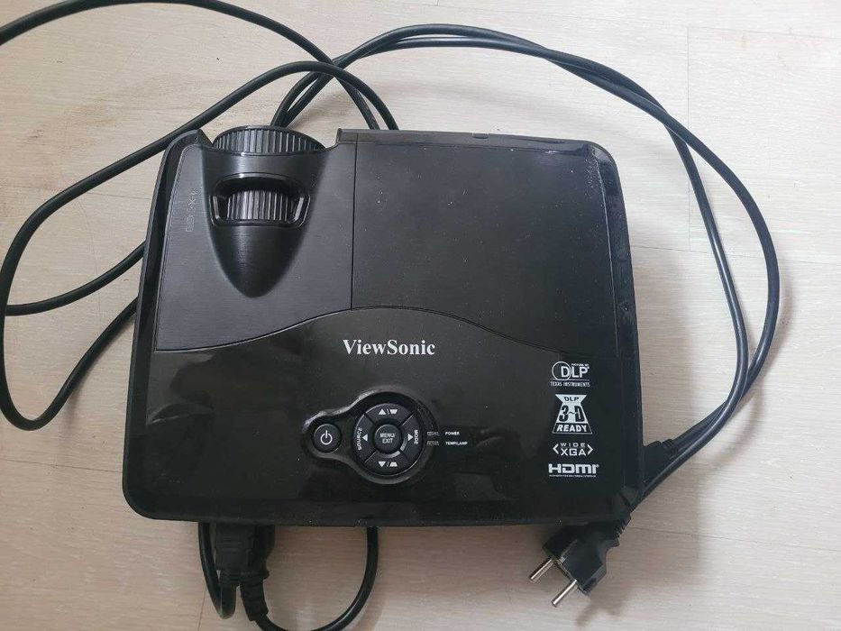 проектор ViewSonic PJD5523W - 59 годин роботи