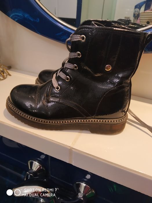 Buty dziewczęce sznurowane