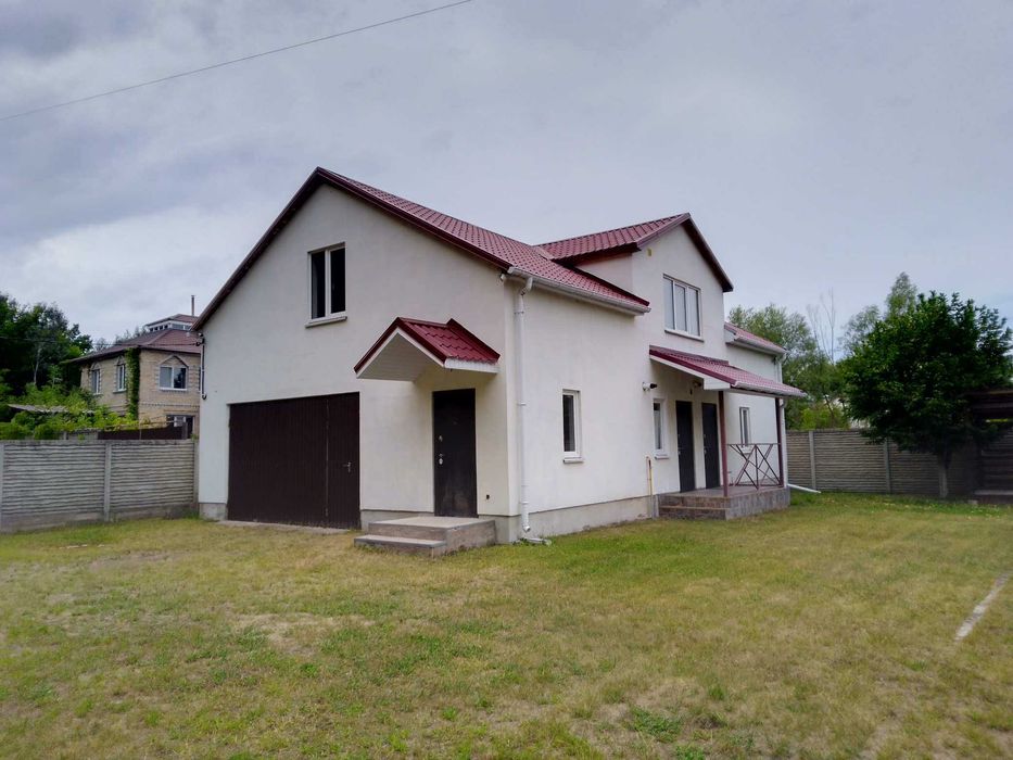 Погреби. Продам теплий 2-поверховий будинок 176 м2 під лісом.