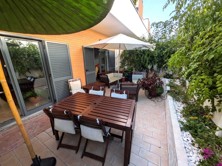 Moradia T4 com vista mar