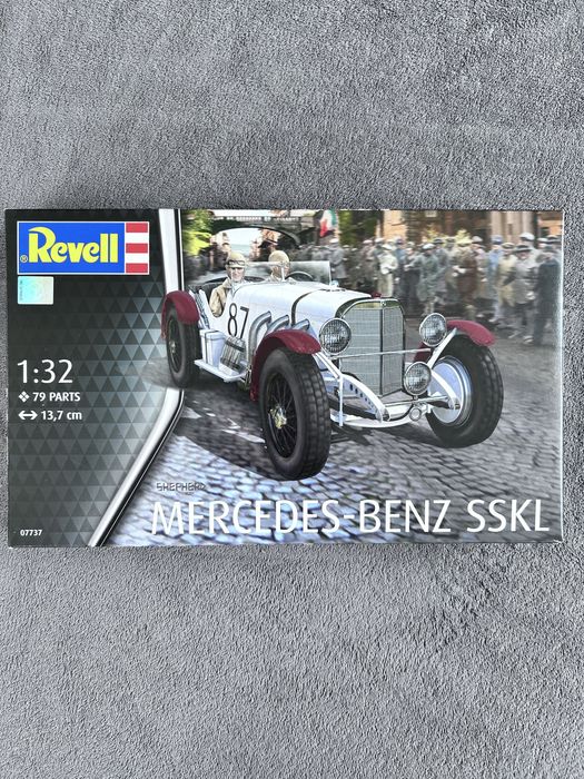 Samochód Mercedes Benz SSKL model do sklejania Revell 07737