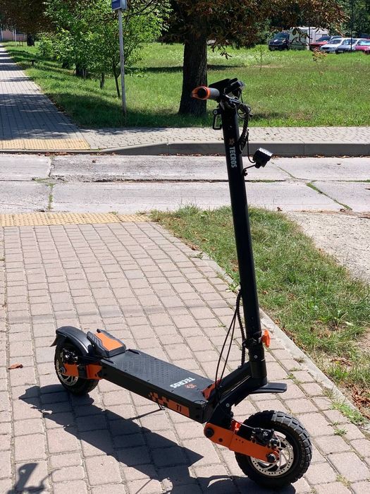 Tecros T1 гарний стан
