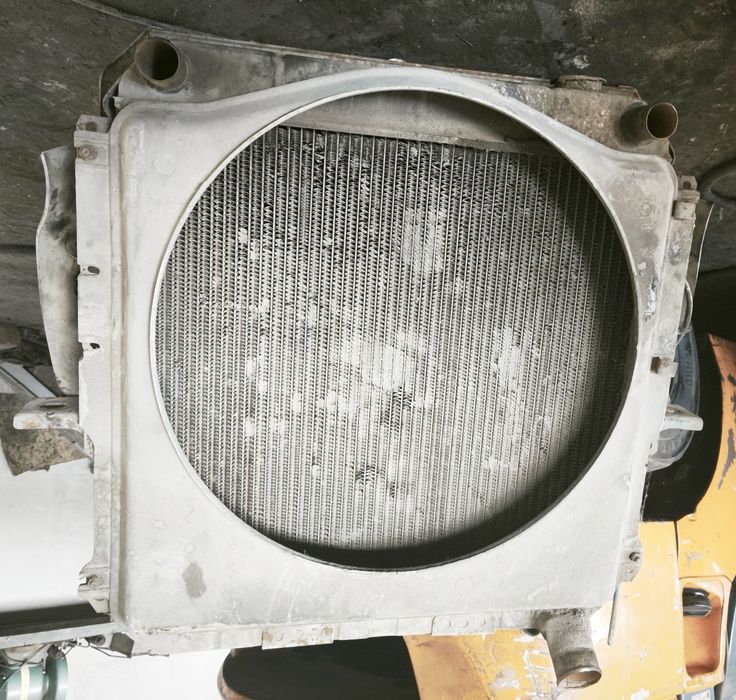 Радіатор охолодження двигуна МАЗ 500 мідний  оригінал ідеал стан