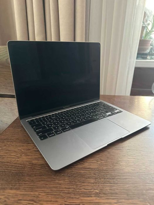 MacBook Air 13” (2020) Space Gray | Intel Core i5 | 16/256 GB