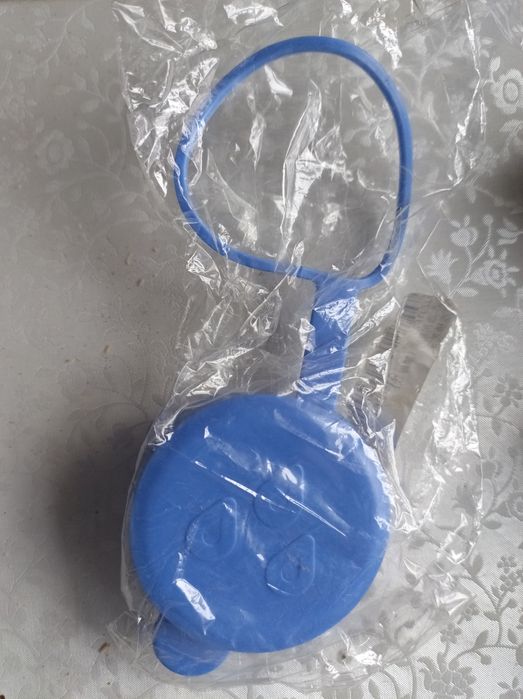 Пробки для бака.