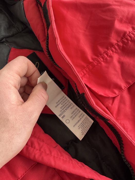 Пуховик Canada Goose