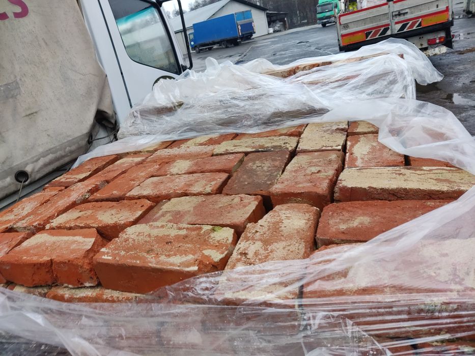 Cegła podmurówka cegła rozbiórkowa stara cegła