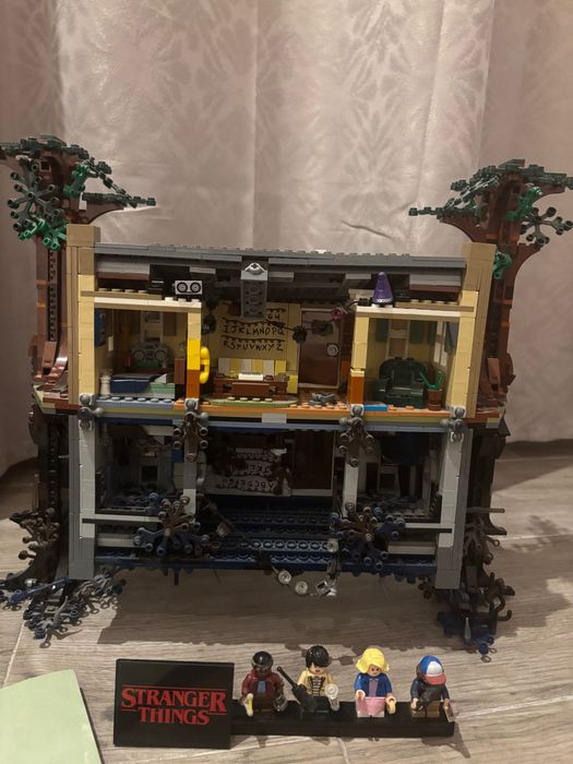 Lego Stranger Things