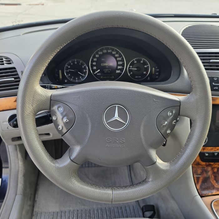 Mercedes-Benz E 220 CDI Elegance  -Caixa Automática
