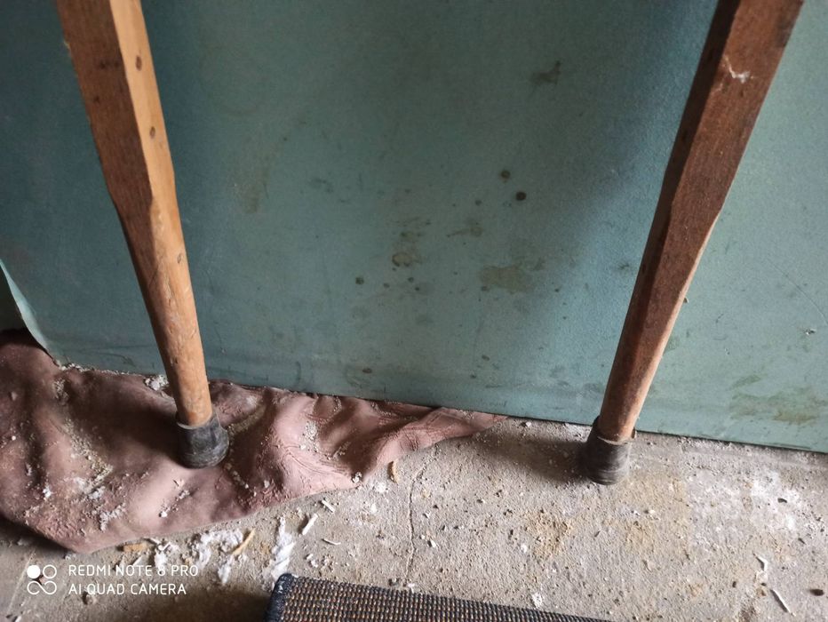 Милиці пахові дерев*яні(костилі)