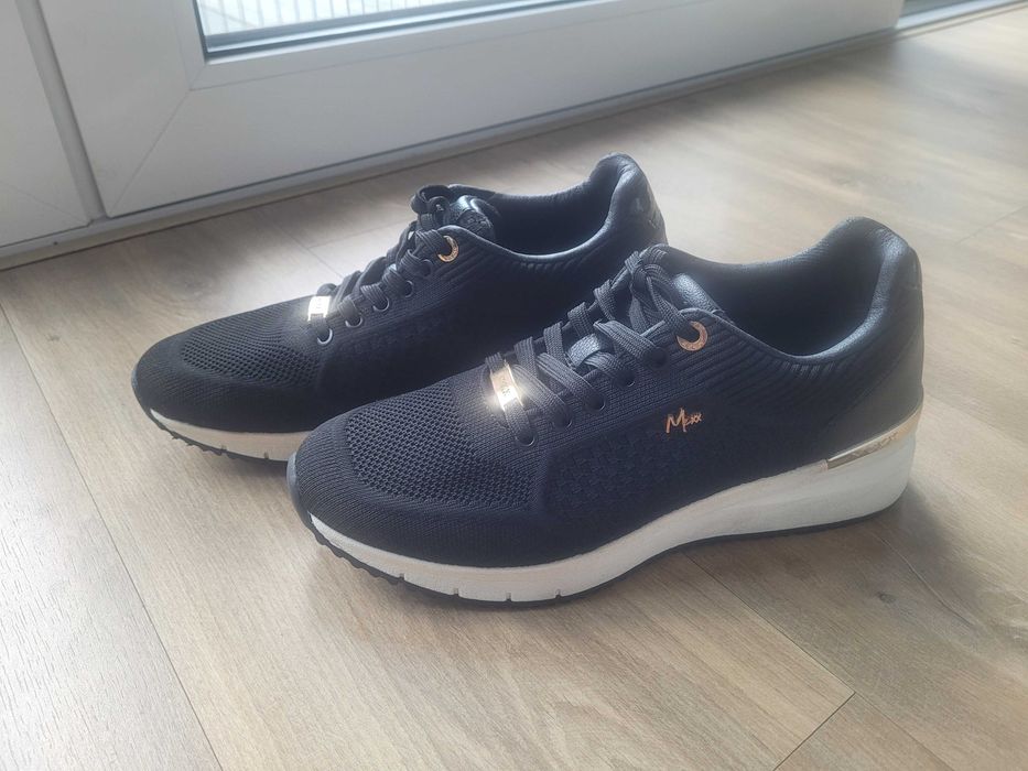 Adidasy Mexx na koturnie