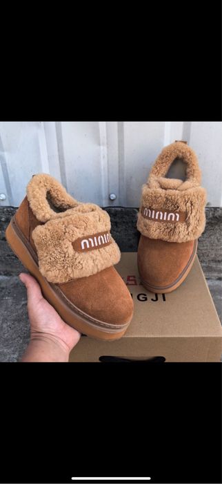 Уги Уги Замш натуральний