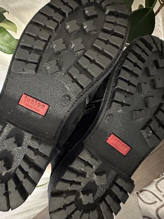 Зимнє взуття з хутром 36 розмір