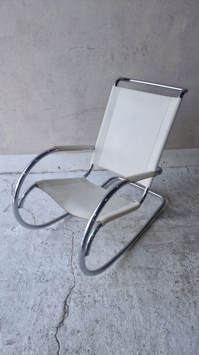 Włoski Fotel bujany Fasem Bauhaus
