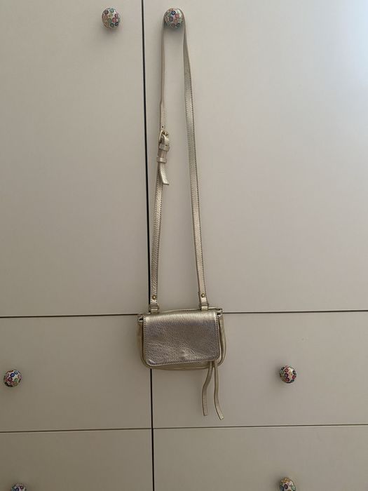 burberry coccinelle furla longchamp