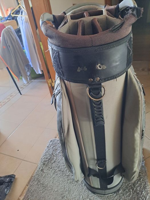 Saco de golf PowaKaddy usado