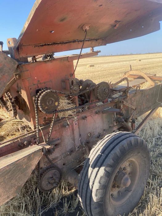 Прес -підборщік Киргизстан