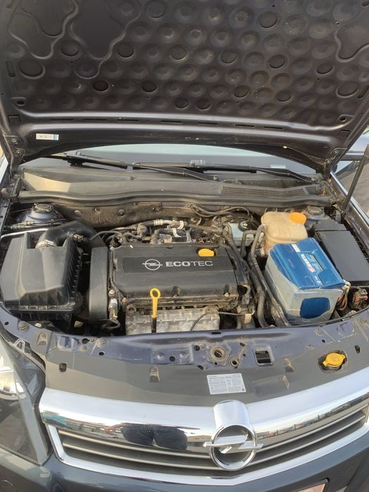 Opel Astra H 2009 года