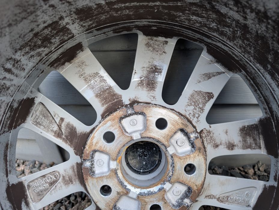 Комплект титанових дисків Volkswagen 5/120 R16 5*120 16 Transporter T5 T6 ET51