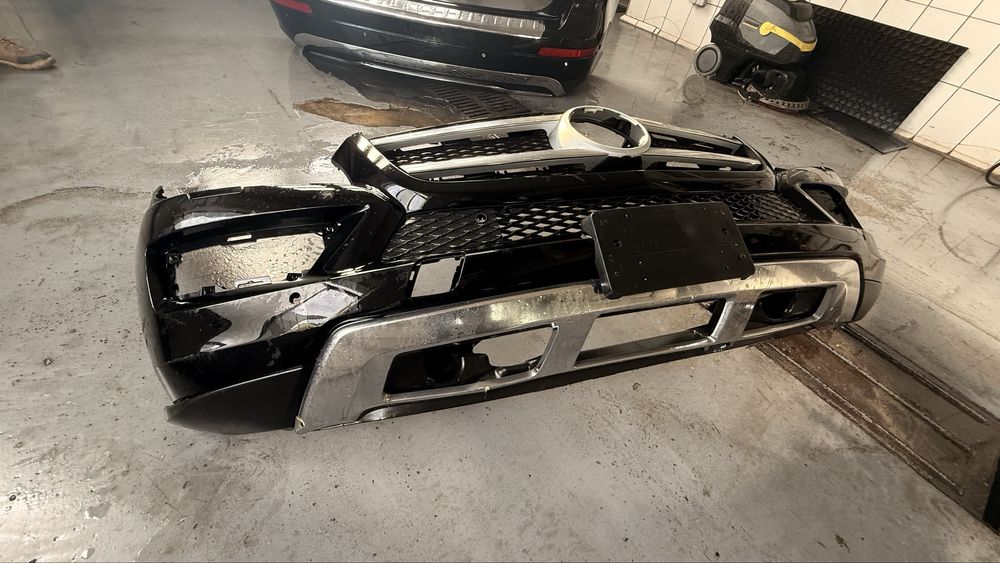 Бампер передній Merecedes Gl x166