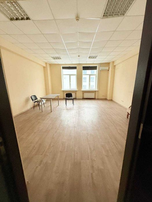 Здам офіс у сучасному БЦ в 2 хвилинах від метро Ботанічний сад