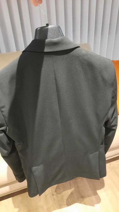 Fato de homem como novo