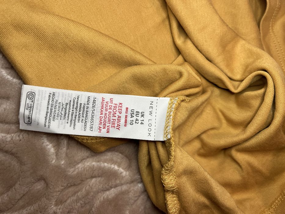 Легенька та зручна кофтинка!