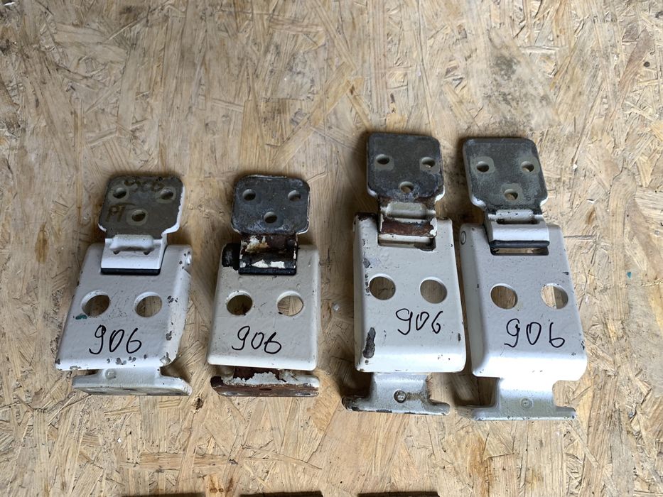 Завіс Mercedes Sprinter 906 Volkswagen Crafter