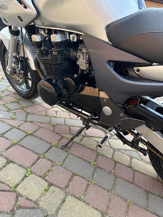 Продам Kawasaki ZR750F свіжопривезений