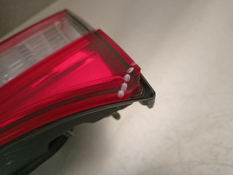 Toyota Yaris III 3 lift FL 17- lampa prawy tył prawa tylna w klapę