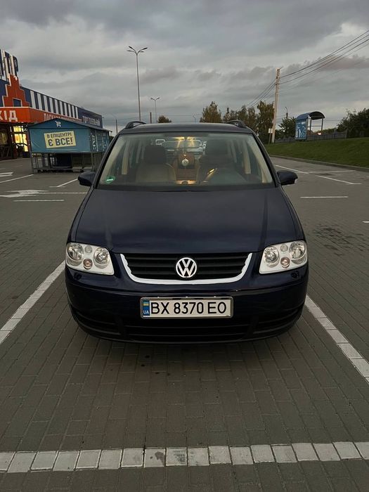 Продам Volkswagen Touran 2005 рік 1.6 mpi
