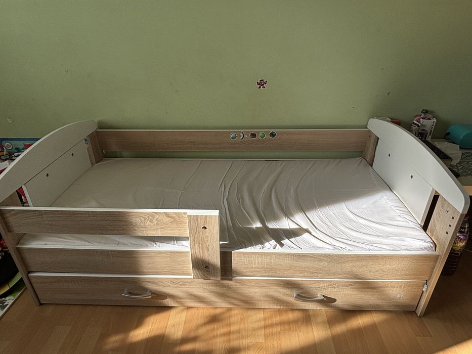 Łóżko dziecięce z szufladą