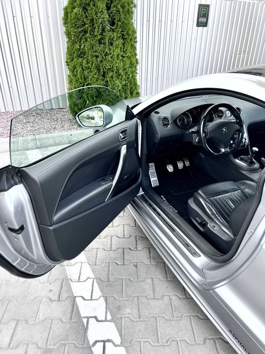 Peugeot RCZ 2012