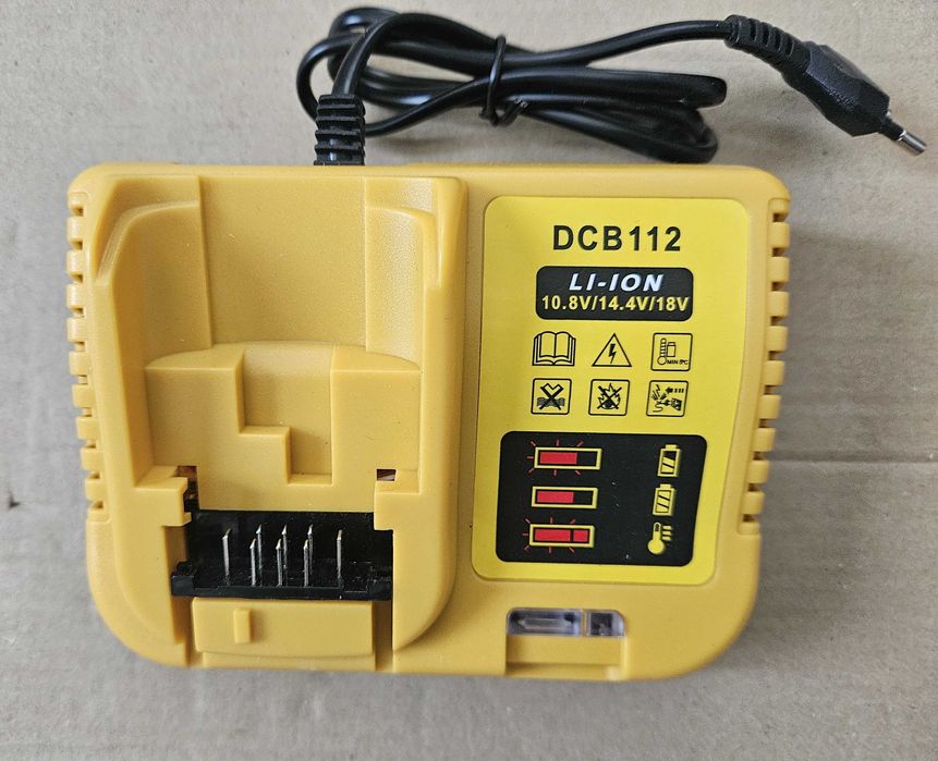 Ładowarka do akomulatorów DeWalt DCB 112
