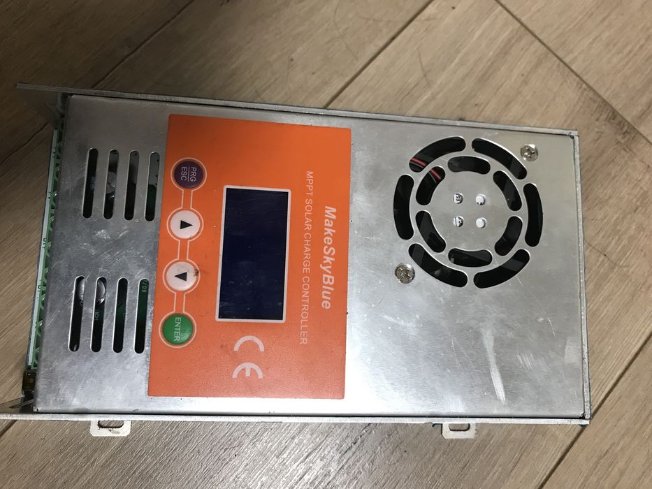 Контроллер mppt MakeSkyBlue  для солнечных батарей ,