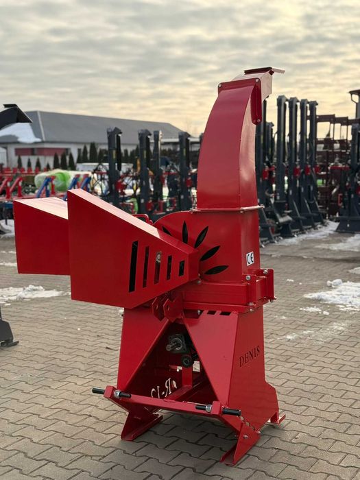 Półautomatyczny rębak do gałęzi sadowniczy ogrodowy