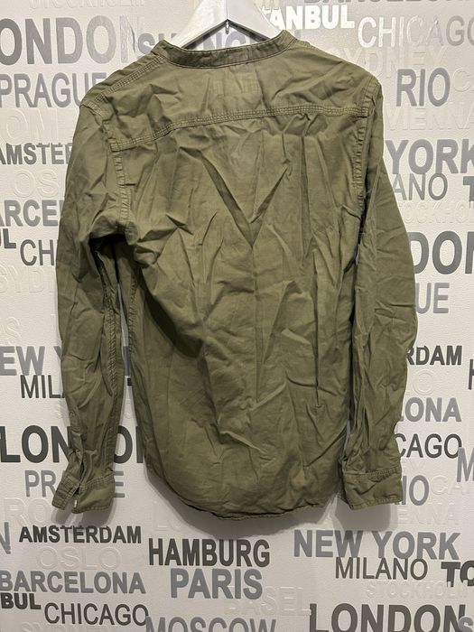 Koszula w kolorze oliwkowym