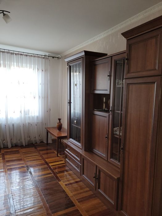 Оренда 1 км.кв.вул.Хоткевича(Дарницький),електронагрівачі,без  дітей