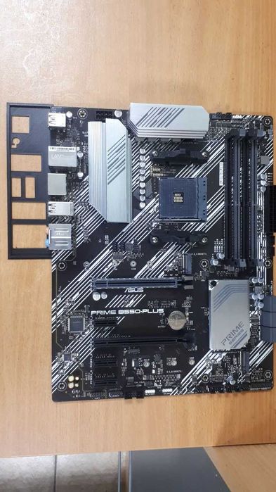 Материнська плата Asus Prime B550 Plus