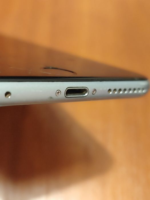 iPhone 6 s       .